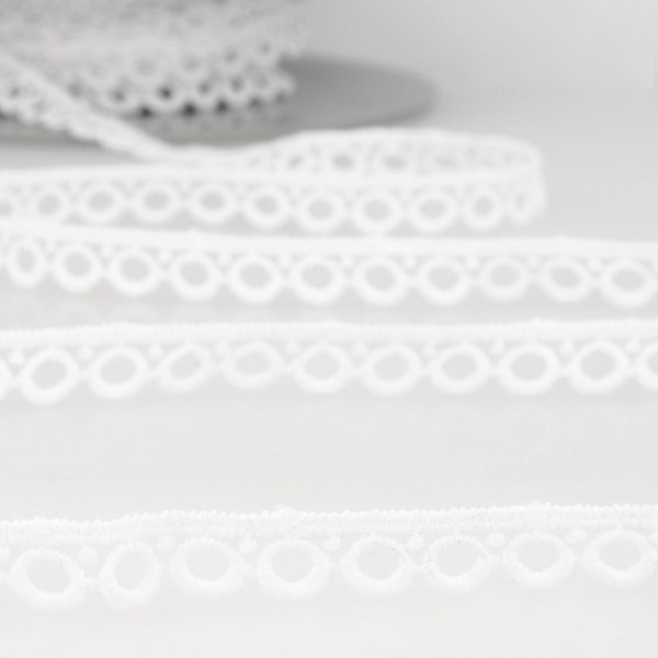 White "Zara" Matte-finish Circle Guipure Lace Trim, 10mm (3/8in) wide *Sold Per Metre*