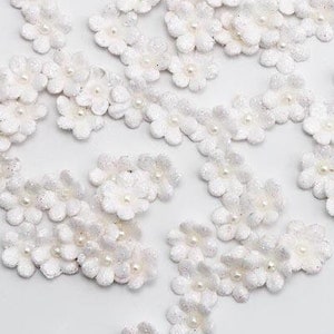 60 fiori di carta fatti a mano con glitter bianchi, mini, 10 mm (3/8 pollici) di larghezza *Venduti in confezioni da 60 pezzi*