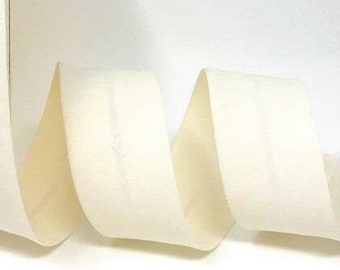 Ivory Polycotton Bias Binding, 30mm (1 3/16in) wide *Sold Per Metre*