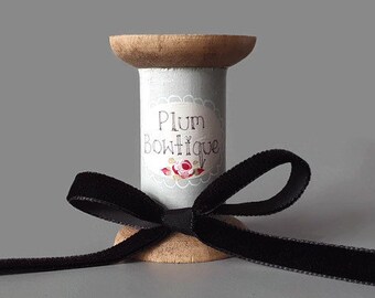 Sold per metre Light Grey Velvet Ribbon