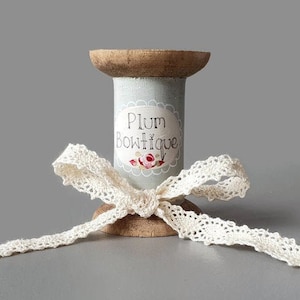 Cremefarbenes ""Annie"" Spitzenband aus 100% Baumwolle, 12 mm breit * Meterware *