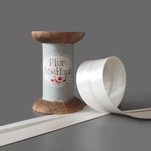 Ivory Satin Bias Binding, 30mm (1.25in) wide *Sold Per Metre*