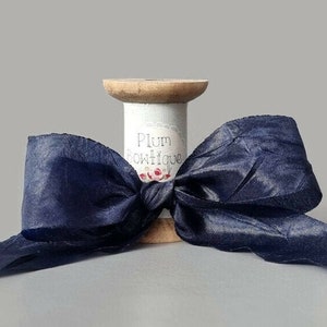 Marineblauw zijdeachtig geplet lint, 38 mm (1,5 inch) breed *verkocht per meter*