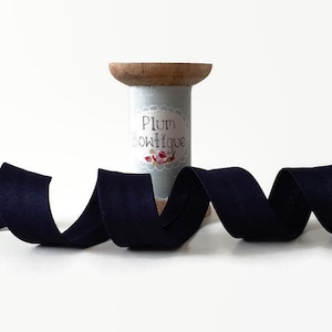 Marineblauw *STRETCHY* Katoenen biaisband, 18 mm (11/16in) breed *Verkocht per meter*