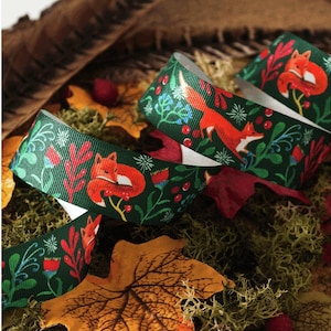 Renard forestier sur ruban grosgrain vert foncé, 25mm (1in) de large * vendu par mètre *