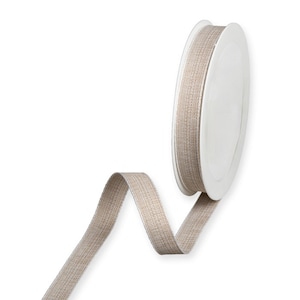Naturbeiges Strukturiertes Band mit weißen gestickten Kanten, 15mm breit *Pro Meter verkauft*