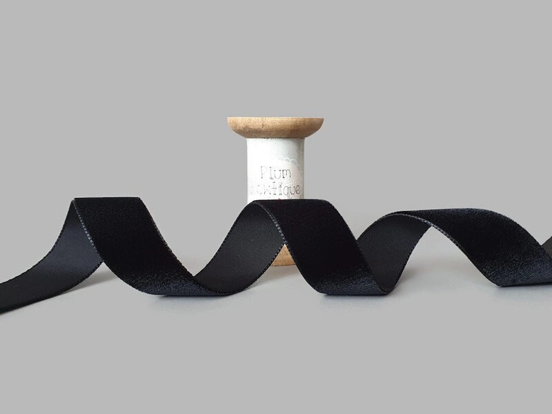 Black Swiss Velvet Ribbon, 22mm (7/8in) Wide *sold per Metre* - Etsy