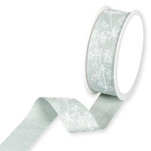 Flores silvestres blancas sobre cinta de textura sedosa de color azul pato, 32 mm (1,25 pulgadas) de ancho *Se vende por metro*