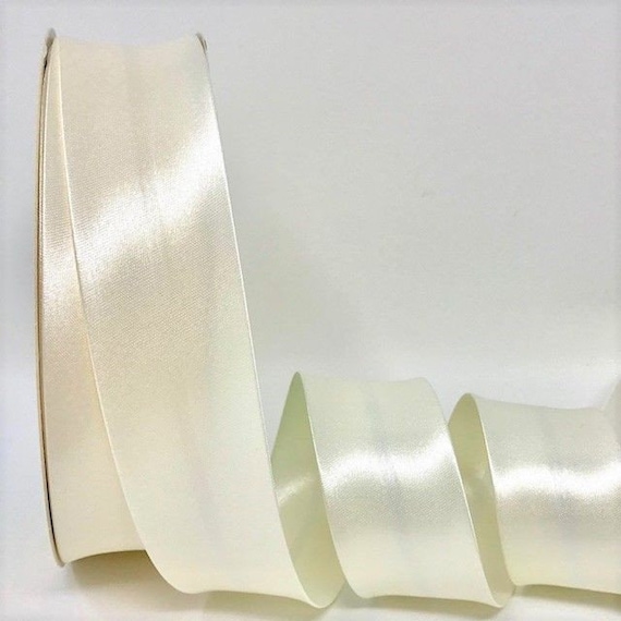 30mm Wide Per Metre Satin Bias Binding Pale Green