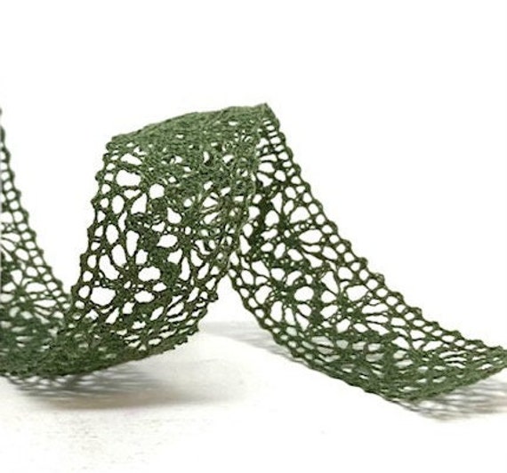 Ribbon: Zig-Zag Green - 22mm (per metre) Ribbon: Zig-Zag Green - 22mm (per metre)