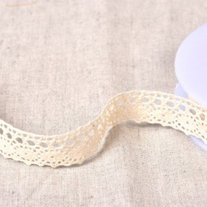 Elfenbeinfarbener Cluny-Spitzenbesatz „Fiona“, 15 mm (9/16 Zoll) breit *Pro 1 Meter/39 Zoll*
