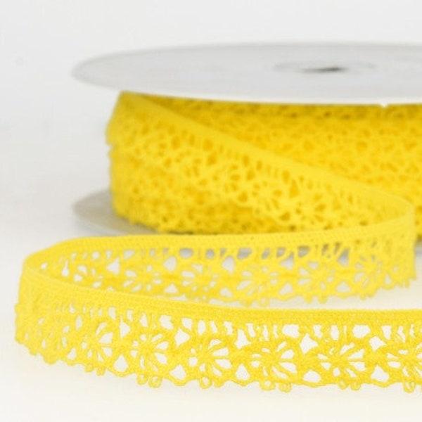 Yellow "Cartwheel" Fine Lace Trim, 12mm (1/2in) wide *Sold Per Metre*