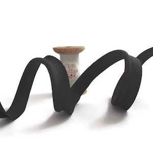 Black Polycotton Chunky Insertion Piping, 6mm (7/32in) Diameter *Sold Per Metre*