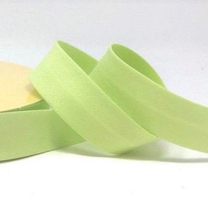 Selderij Groen *STRETCHY* Katoen Bias Binding, 18mm (11/16in) breed *Verkocht per meter*