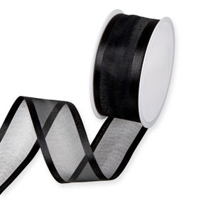 Ruban d'organza transparent noir avec bords en satin, 40 mm (1 9/16 po.) de large *Vendu au mètre*