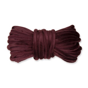 Burgundy Velvet Rouleau Koord, 7mm (1/4in) breed *Verkocht per meter*