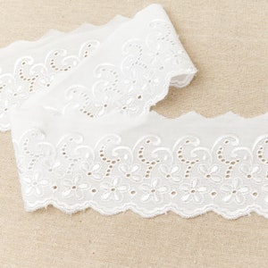 White &quot;Dorothy&quot; Floral Vine Broderie Anglaise Lace, 75mm (3in) wide *Sold Per Metre*