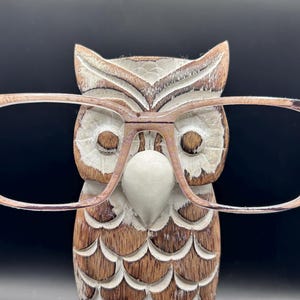 Wood grain (choose from natural or Aqua blue) Magnetic eyeglass topper