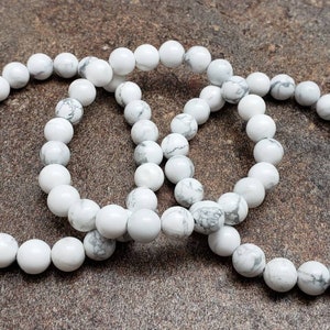 Howlite Bracelet, Gemstone Bracelet, 7 inch