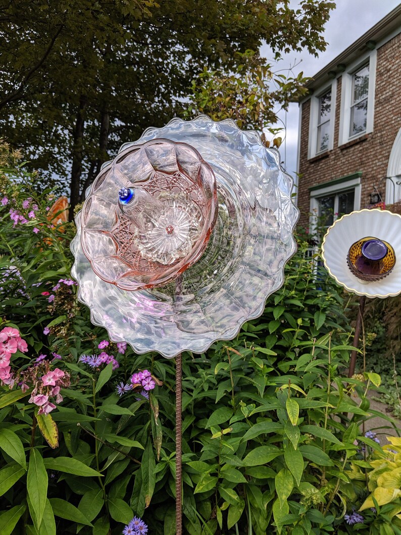 yard art upcycled glass garden flower stake head with 2-way display garden decor Glass flowers sun catcher facing straight or tilted