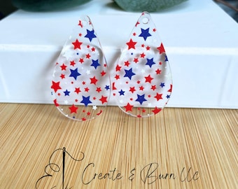 Rot, Weiß und Blau Sterne drucken Acryl Ohrring-Rohlinge - 4 Stück DIY Anhänger