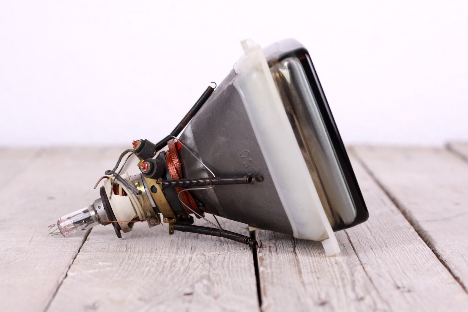 TV tube Vintage small TV tube Cathoderay tube CRT tv Etsy