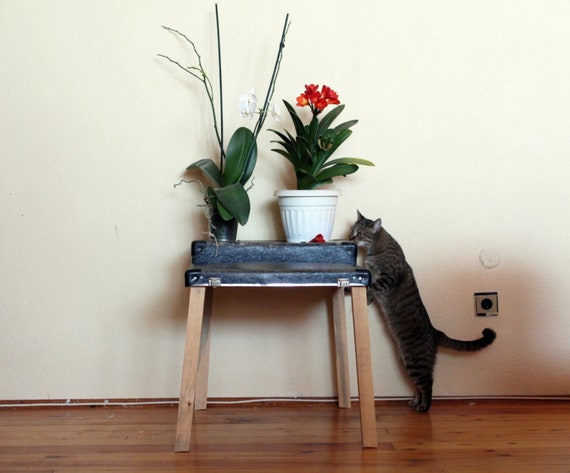 Table Suitcase, Suitcase Flower Stand, Vintage Sui
