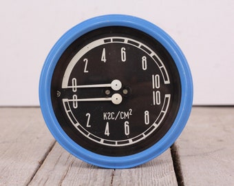 Manometro dell'aria vintage dell'URSS: arredamento industriale steampunk