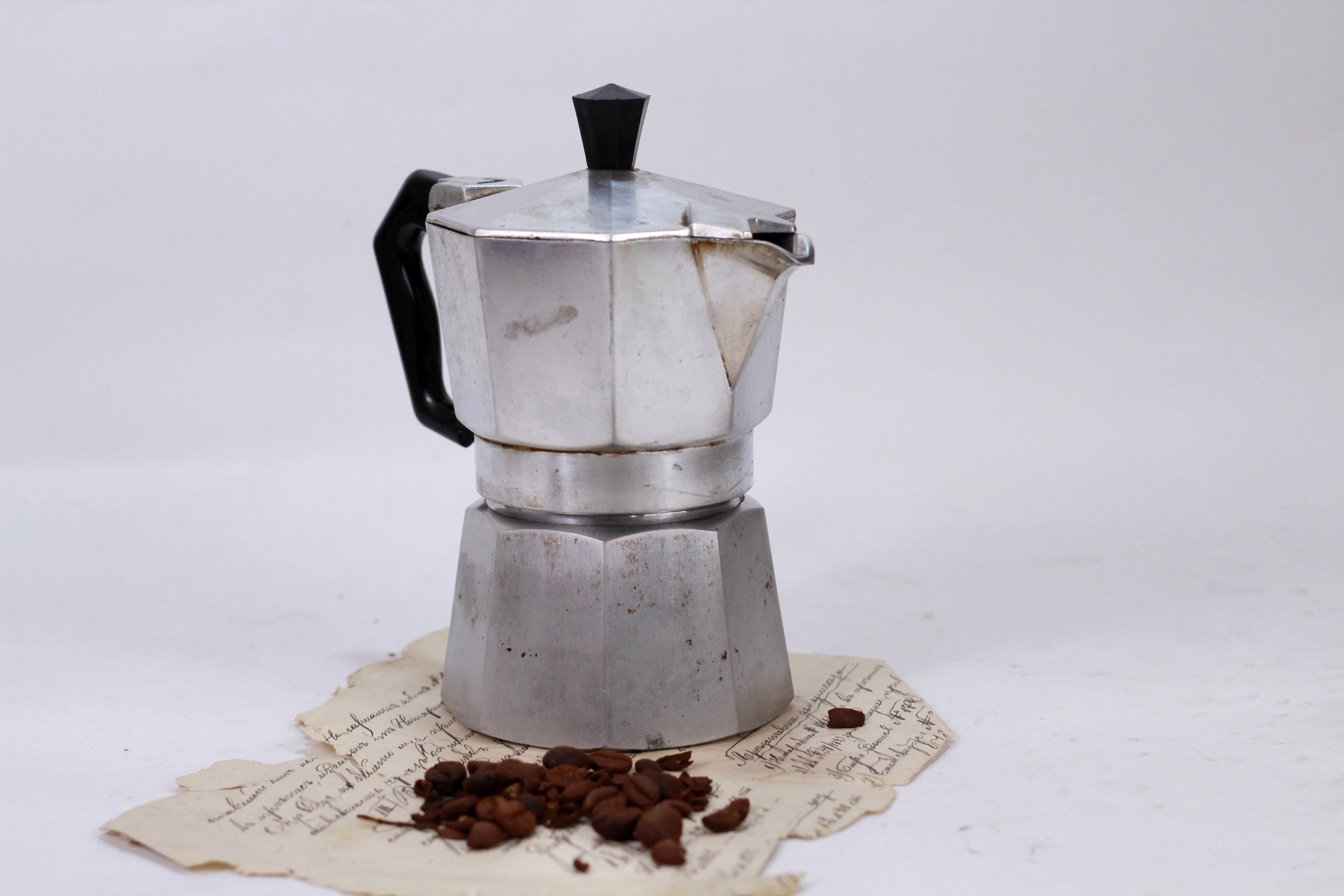 Bialetti 2 Cup (90 ml coffee) Moka Express – Java Gourmet Coffee