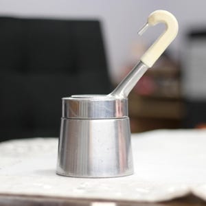 Vintage Aluminum Espresso Maker: Italian Coffee Pot, 4-Cup