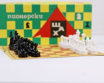 Vintage Folding Travel Chess Set with Plastic Pieces