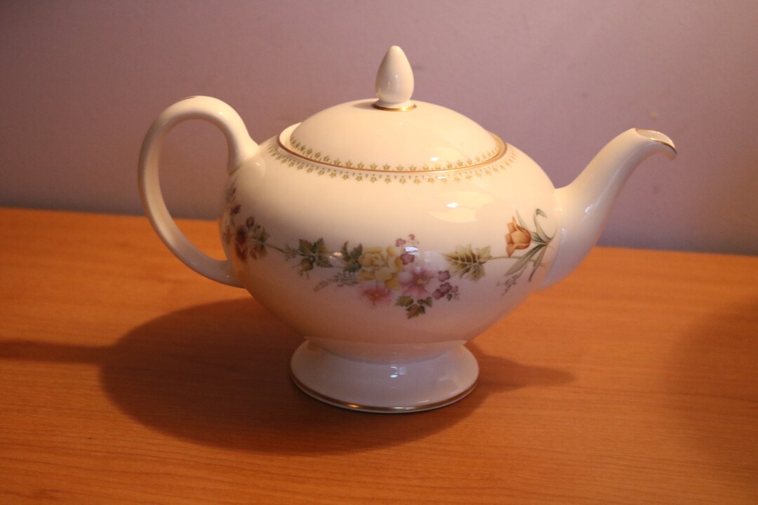 Pristine Teapot & Lid Mirabelle by WEDGWOOD Etsy