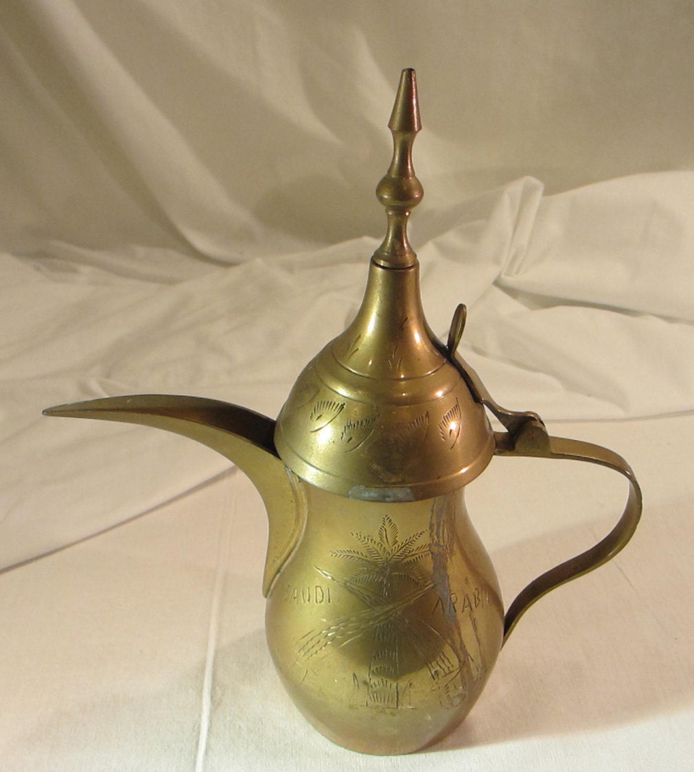 Solid Brass Vintage Dallah Coffee Pot 