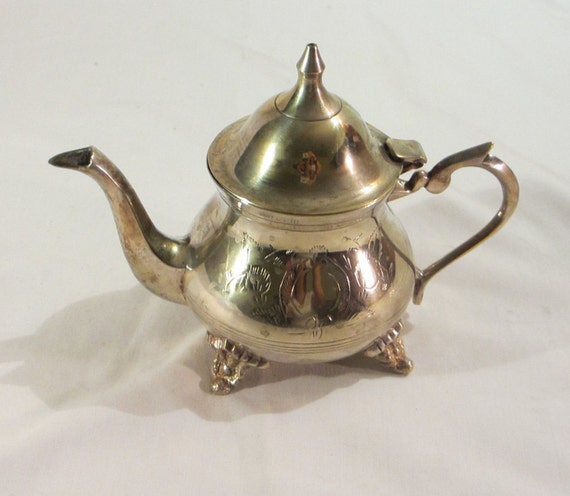 Moroccan Elegant handcrafted Alpaca Silver Teapot from Fez Moroccan Teapot