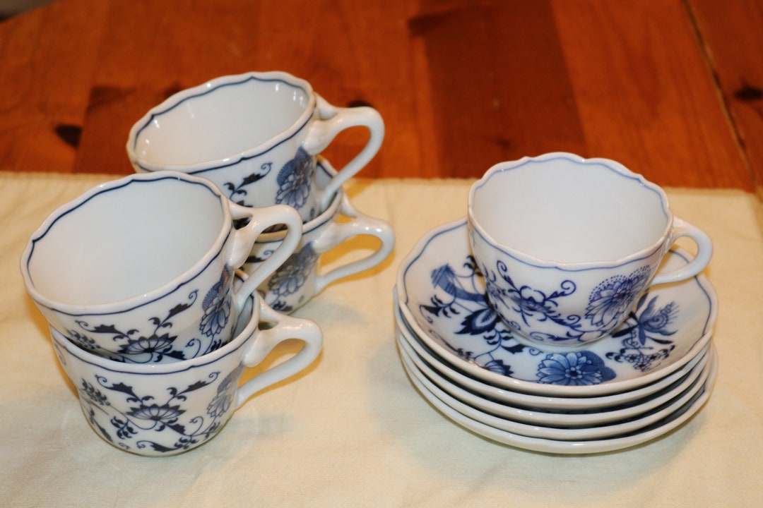 5 Sets of Cups and Saucers Vintage 1970's Blue Danube Blue and White ...