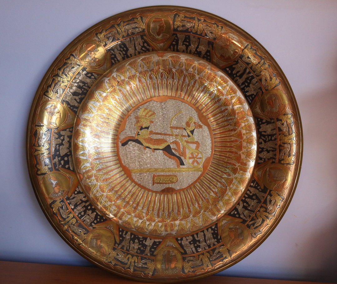 Egyptian Brass Plate, Hand Crafted Metal Copper Brass. Pharaohnic Scene