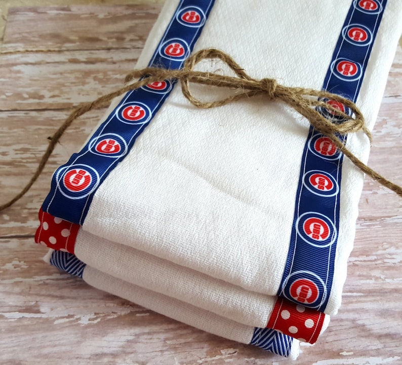 Set of 3 Burp Cloths// Chicago Cubs Burp Cloths// Baby Shower Etsy