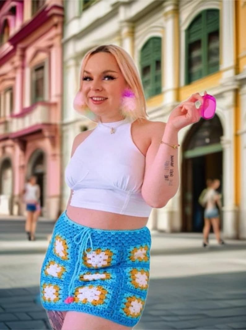 CROCHET PATTERN for Granny Square Crochet Mini Skirt image 1