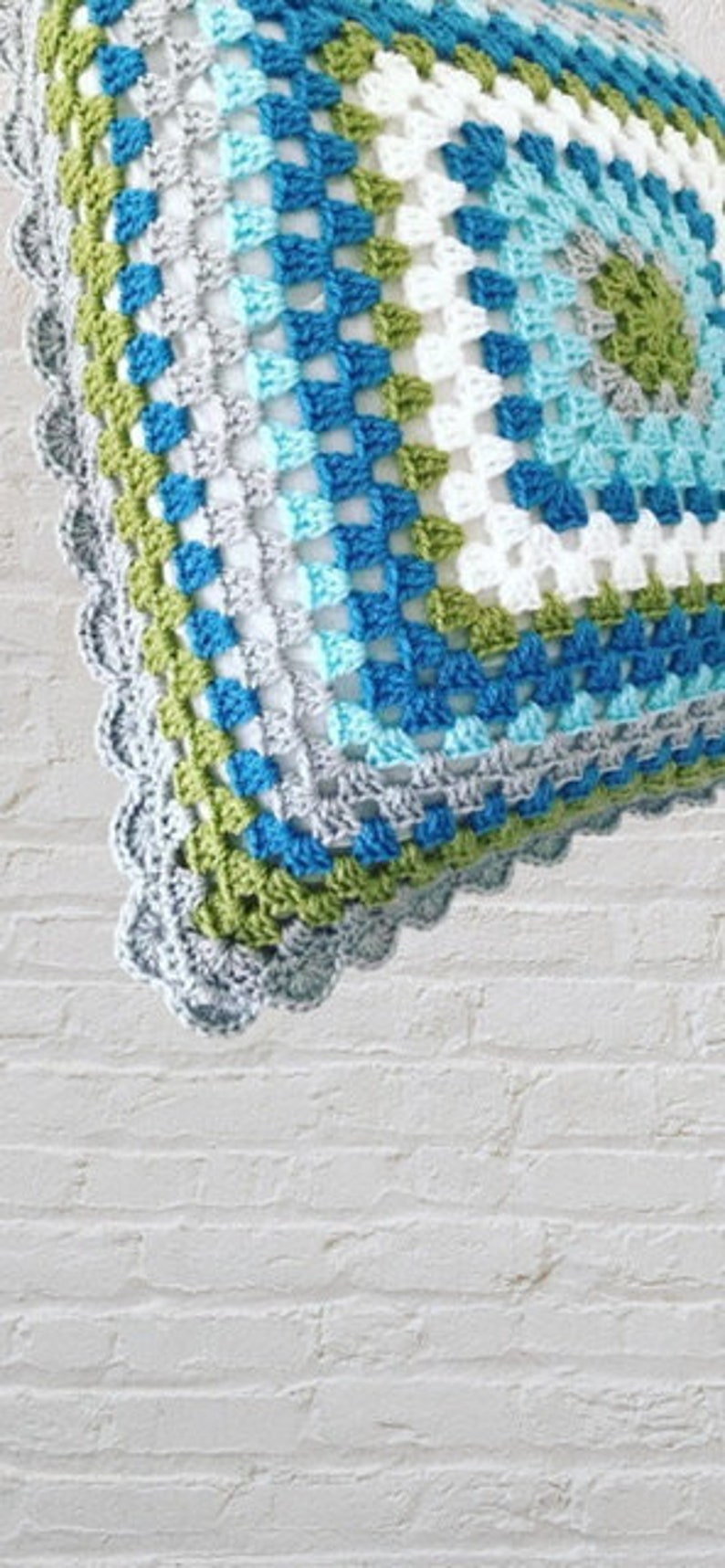 CROCHET PATTERN for Granny Square Crochet Cushion Cover image 1