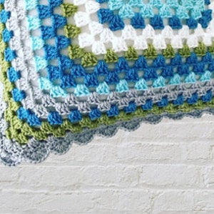 CROCHET PATTERN for Granny Square Crochet Cushion Cover image 2