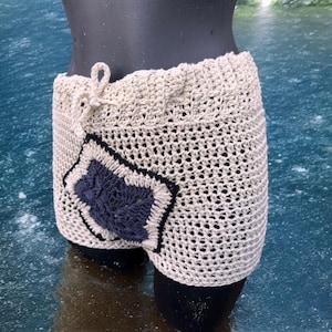Star Crochet Shorts Size S / 8 - 10 UK