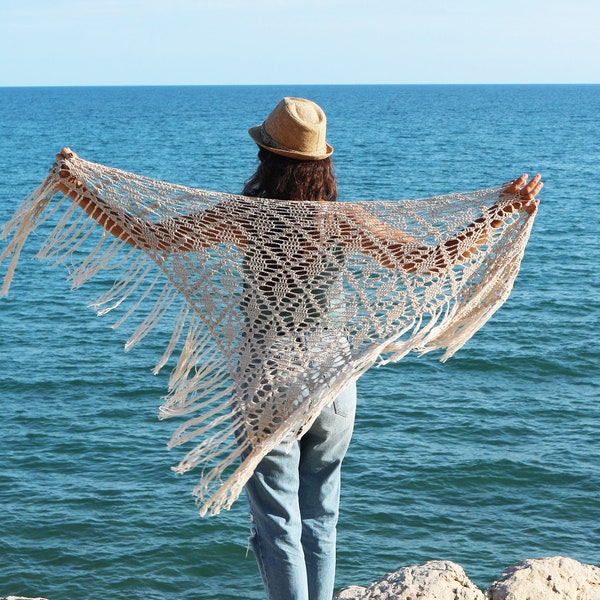 Wild Sunset Patrón Chal Crochet por Cecilia Losada, guía de crochet, chal verano, boho style, bohochic, chal triangular crochet, paso a paso