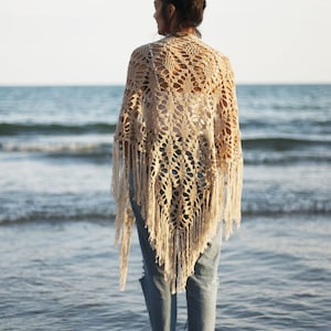Wild Sunset Crochet Shawl Pattern by Cecilia Losada, boho style, triangular shawl, boho chic, bohochic, crochet boho image 4