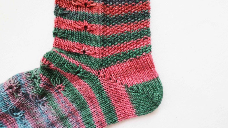 Cornflower Knitting Socks Pattern, knitting two socks at the same time, short rows socks, bottom up socks, all sizes, video tutorial image 9