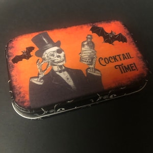 Creepy Halloween Skeleton altered Altoid tin