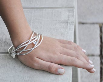 Christmas Gift, Bridal Jewelry, Womens Bangles, Contemporary Bracelet, Fashionable Jewelry, Artisan Jewelry, Silver Stacking Bangles