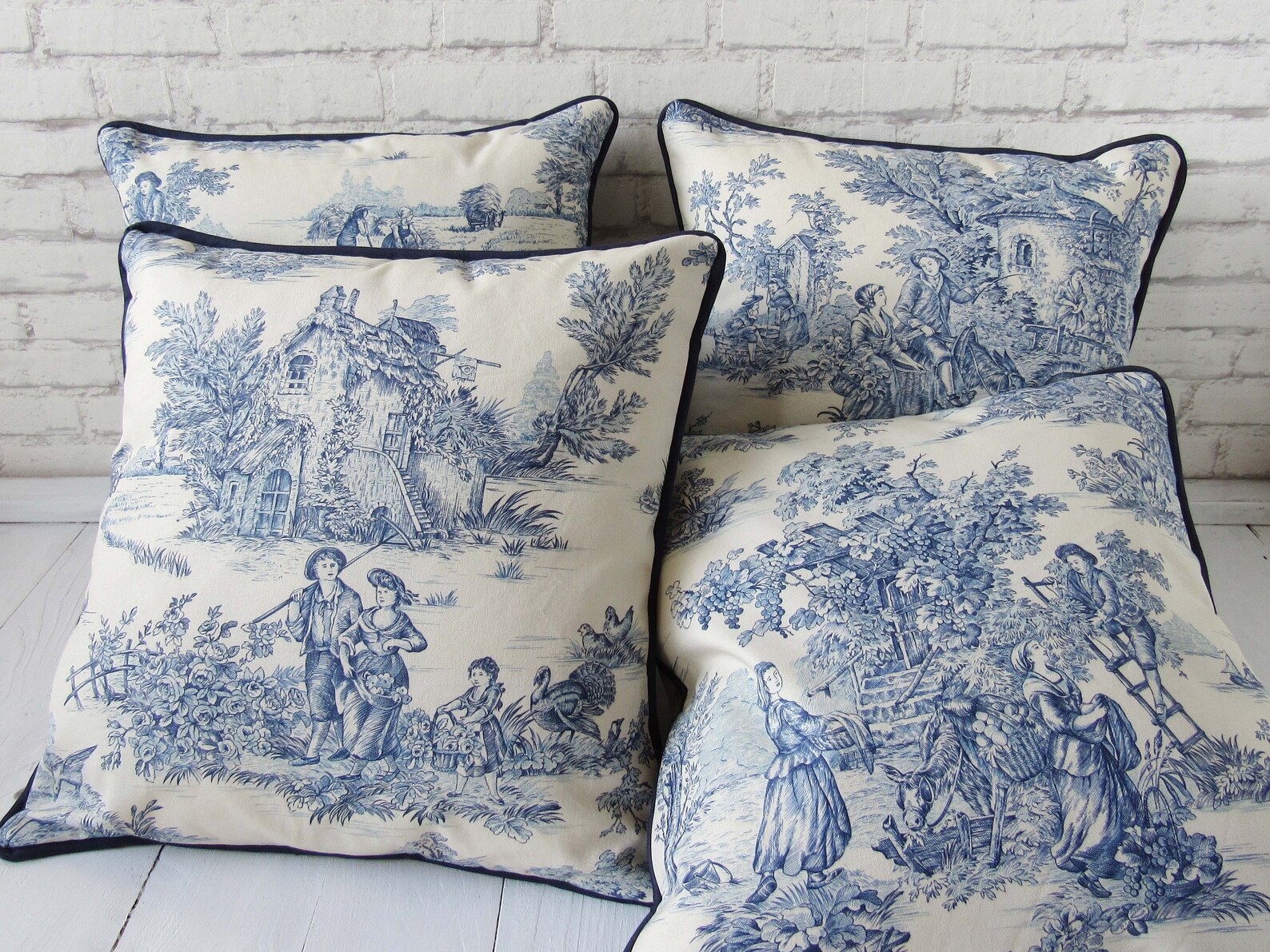 Housse de coussin 40 x 40 cm Toile de Jouy bleue dans le style campagne