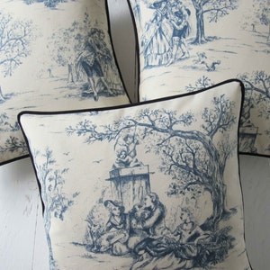 Kussenhoes 40 x 40 cm of 50 x 50 cm gemaakt van Toile de Jouy blauw beige Franse Country Style kussenhoes met handgemaakte biezen van puur katoen