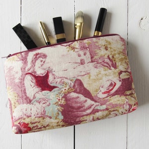 Kosmetiktasche Leinen Toile de Jouy pink blau mit Baumwolle gefüttert Rokoko Makeup Tasche 13x22 cm für Reise Utensilien