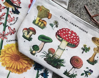 Mushroom Pouch | Mushroom Clutch | Mushroom Print Vintage | Mushroom Clutch Purse | Makeup Bag | Travel Bag | Mushroom Gift | Foraging